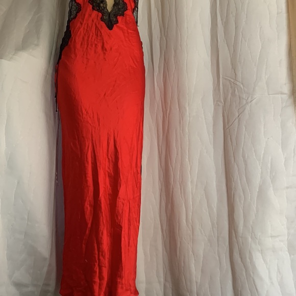Victoria’s Secret Red Silk Black Lace Trim Halter Lingerie/Slip Dress M - Picture 3 of 11